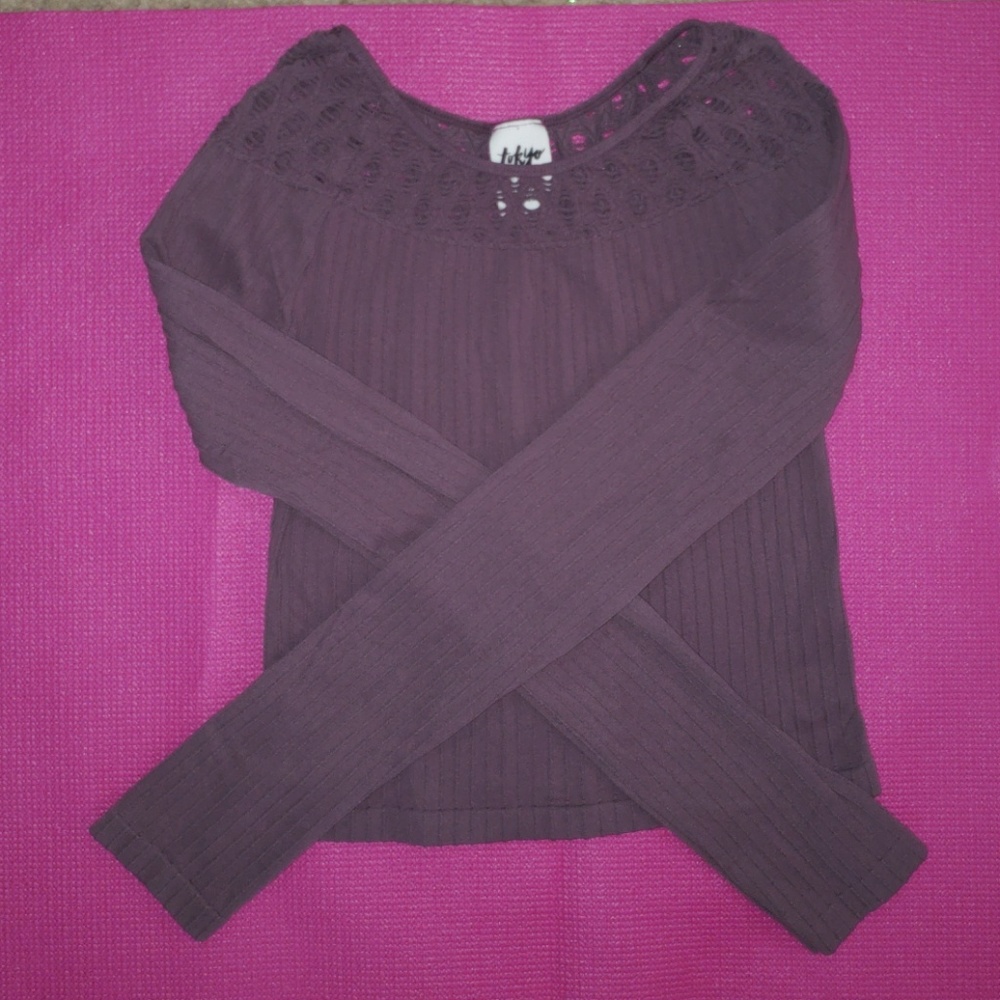 Aeropostale long sleeve top